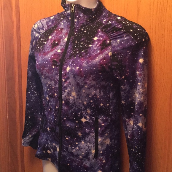 Aviva Jogging Top - Picture 6 of 6